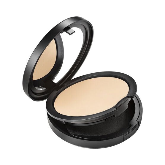 BASE NC5  STUDIO FIX POWDER 